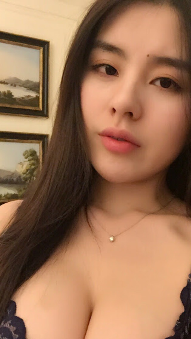 Söğütlü Escort Bayan Handesu